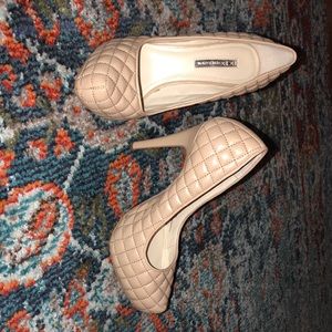 BCBG Generation size 7 heels nude color